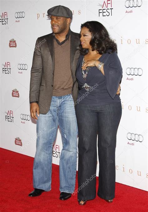 Oprah Winfrey and Tyler Perry — Stock Editorial Photo © PopularImages ...
