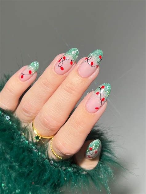 Insanely Cute Christmas Nails To Copy Xmas Nails Nail Designs