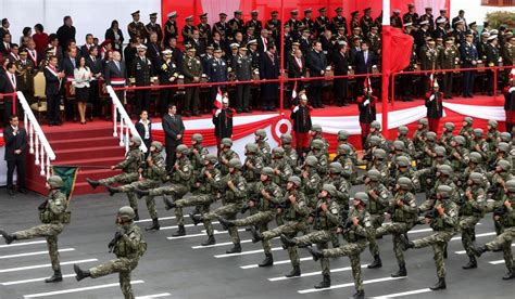 Fiestas Patrias Conoce La Historia De La Parada Militar Celebrada