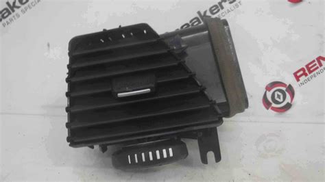 Renault Laguna MK3 2007 2012 Passenger NSF Front Heater Vent Store