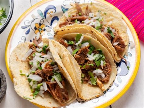 Birria Blanca De Res Taquitos Al Vapor Jugosos Y Llenos De Sabor