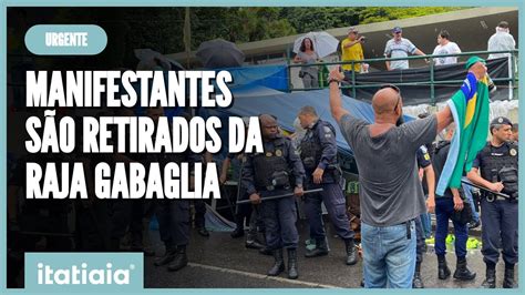 URGENTE MANIFESTANTES SÃO RETIRADOS DA RAJA GABAGLIA YouTube