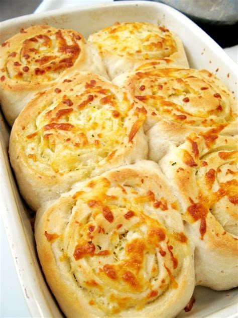 Garlic Cheese Rolls