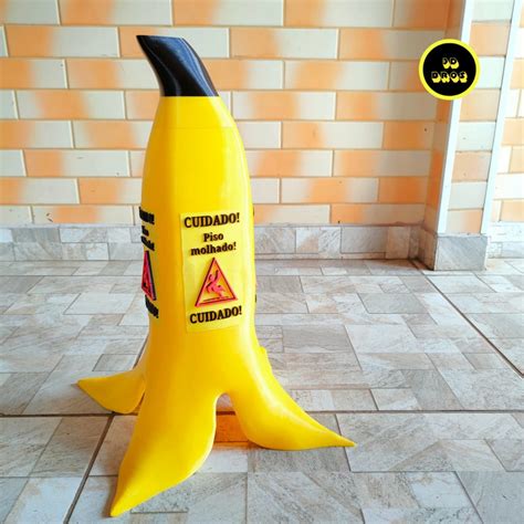 Cone De Banana Aviso Ch O Molhado Perigo Cuidado Elo