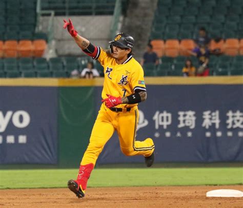 【回顧】拳拳到肉！odor Vs 包大爺 打「人」機制分析 Mlb 棒球 運動視界 Sports Vision