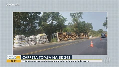 Tr S Pessoas Ficam Feridas Ap S Carreta Tombar Na Br No Oeste Da