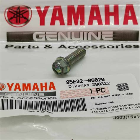 YAMAHA Y15ZR ORIGINAL OIL FILTER COVER SCREW SET BOLT SKRU PANAPIS