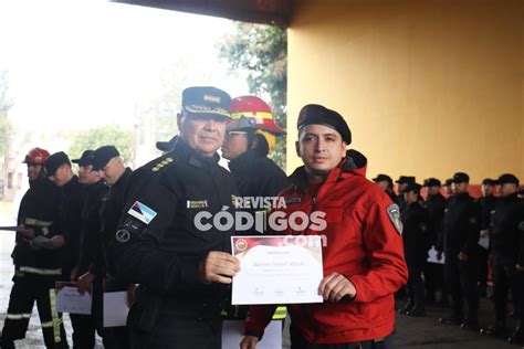 Los Bomberos de la Policía de Misiones conmemoraron sus 93 años de