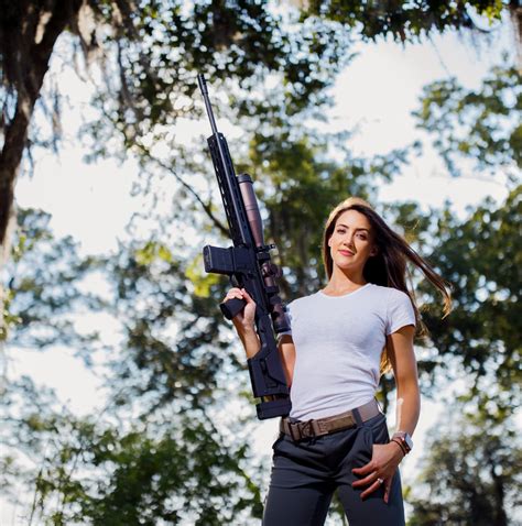 Gun influencers on Instagram are a boon to gun companies | Vox