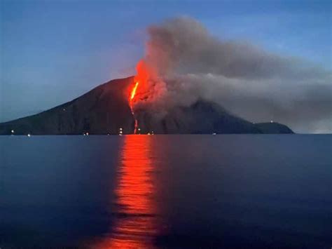 Da Taormina Tour Diurno Di Panarea E Stromboli Chic Getyourguide