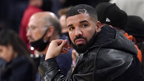 Drake Makes First Remarks On Astroworld Deaths My Heart Is Broken