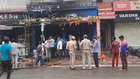 Ajmer News Fire Broke Out In A Mobile Accessories Shop Due To Short