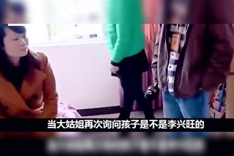 丈夫趁妻子二胎多次出轨，小三怀孕挑衅原配，原配上门怒扇耳光