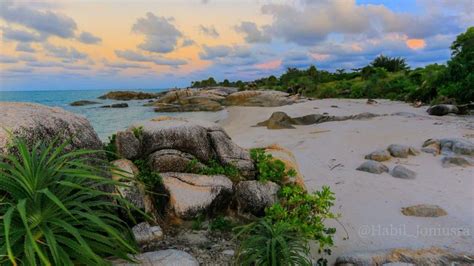 Cus Liburan Ke Sini 4 Rekomendasi Objek Wisata Pantai Sungailiat