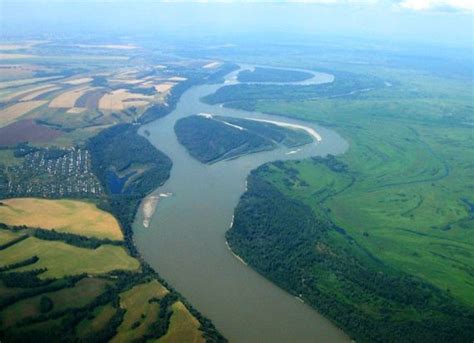 10 Sungai Terpanjang Di Dunia Yang Terkenal And Indah Dimana Saja