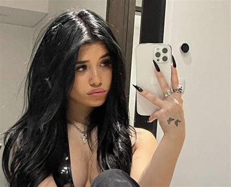 Nessa Barrett: 15 Facts About The Singer And TikTok Star You Should ...