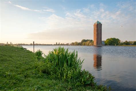 20+ Aalsmeer Monument Lake Netherlands Stock Photos, Pictures & Royalty ...