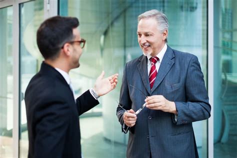 Im Job Duzen Oder Siezen Darauf Kommt Es Im Beruf An Bewerbung Co