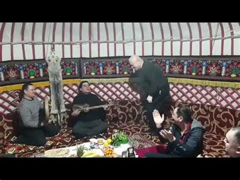Огабек Собиров янги йил багишлаб бир парча кушик #Огабек #Ogabek # ...