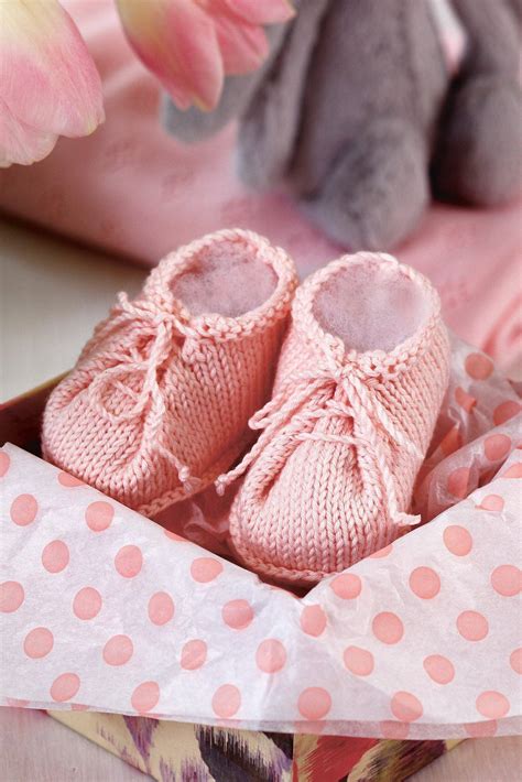 Baby Booties Knitting Pattern | The Knitting Network