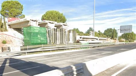 Cortada La M Por Las Obras En El Puente De Acceso Al Palacio De La