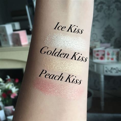 Makeup Revolution Skin Kiss Highlighters Review