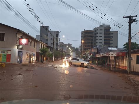 Chuvas intensas castigam Seara na manhã desta quinta feira e aulas