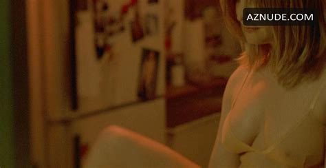 Jennifer Jason Leigh Nude Aznude