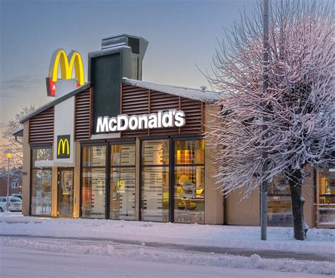 Nie uwierzysz ile już kosztuje cheeseburger w McDonald s Cena zwala z