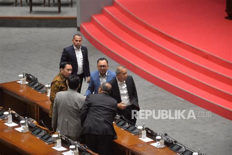 DPR Gelar Rapat Paripurna Pembukaan Masa Sidang Puan Dan Cak Imin