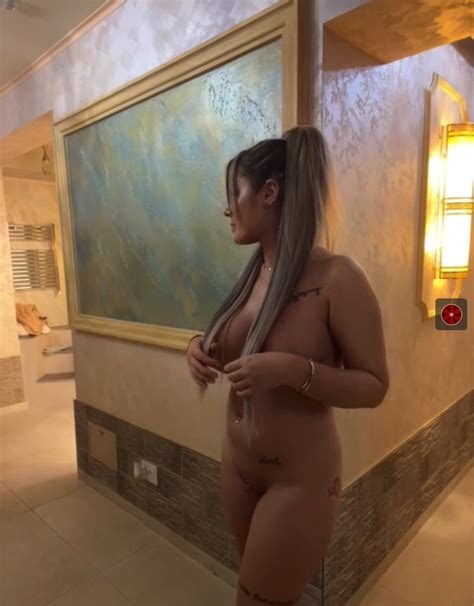 IsabellaEtthan Nude 2