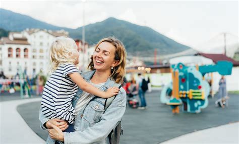 Top 10 Best Mom Influencers On Instagram In 2023 Ranked