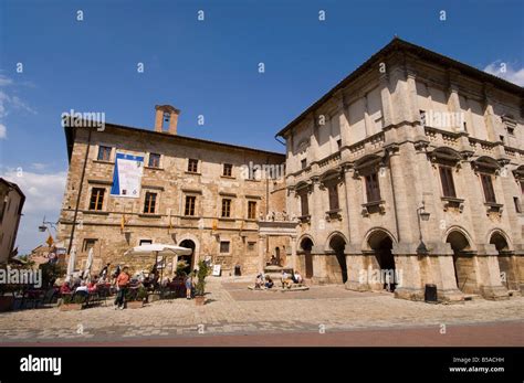 Palazzo Tarugi Piazza Grande Montepulciano Val D Orcia Siena