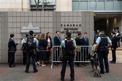 国际社会同声谴责香港47人案宣判 美国制裁中港官员 — 普通话主页