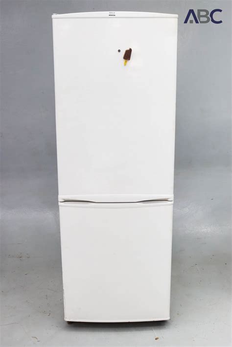 Daewoo Electronics Erf M Upright Fridge L