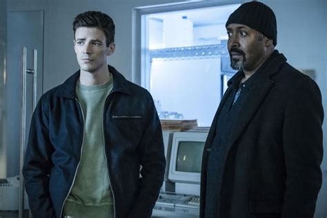 Bild Zu Jesse L Martin The Flash Bild Grant Gustin Jesse L