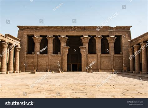 Horus Templ Images Stock Photos Vectors Shutterstock