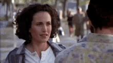 Andie Mc Dowell Hugh Grant GIF - Andie Mc Dowell Hugh Grant Four ...