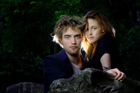 Edward And Bella In The Forest