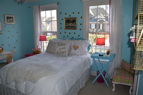 The Chalkboard Cottage: 10 Year Old Girl's New Room Make Over Reveal