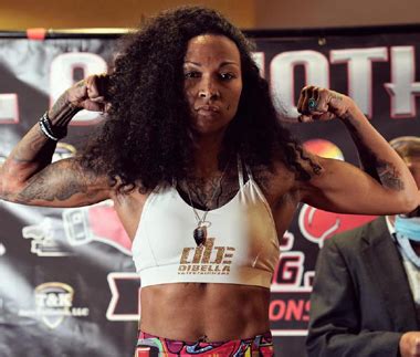 Split-T Management's Kali Reis Weighs-in For Title Bout in Tampa