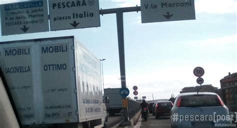 Tubo Sull Asse Attrezzato Paura Tra Gli Automobilisti Pescarapost