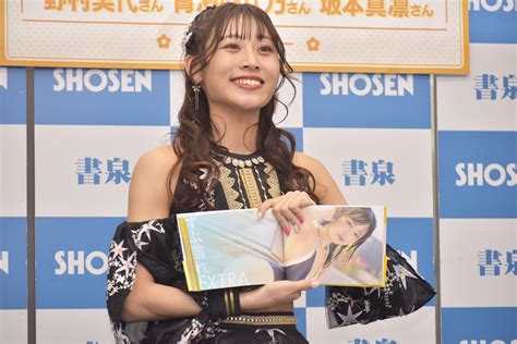 Ske48・青海ひな乃「カラオケは一時期、週5で通うくらい大好きだった」写真集『ずぶ濡れske48 Team S』の撮影エピソードを嬉しそうに話す