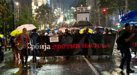 Protest Protiv Nasilja Po Ki I A Nakon Nevremena Od Skup Tine Do