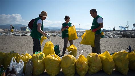 Volunteer Opportunities You Can Take Advantage Of This Summer Fox News