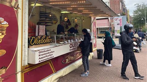 Test Mee Waar Vind Je De Lekkerste Oliebol Oost Onlineamsterdam