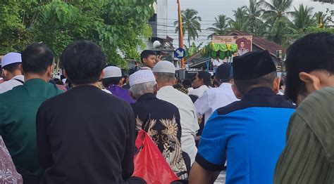 Salat Idul Fitri Di Payakumbuh Pj Wali Kota Ajak Jemaah Bantu Atasi