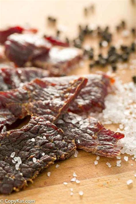 Easy Homeade Spicy Beef Jerky Recipe In 2020 Jerky Recipes Recipes Homemade Jerky