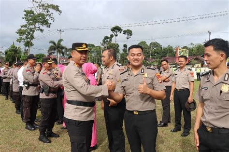 Personel Polres Lambar Naik Pangkat Ini Pesan Kapolres