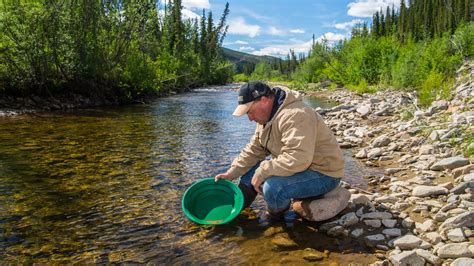 Gold Panning Strike It Rich Like A True Prospector Total Survival